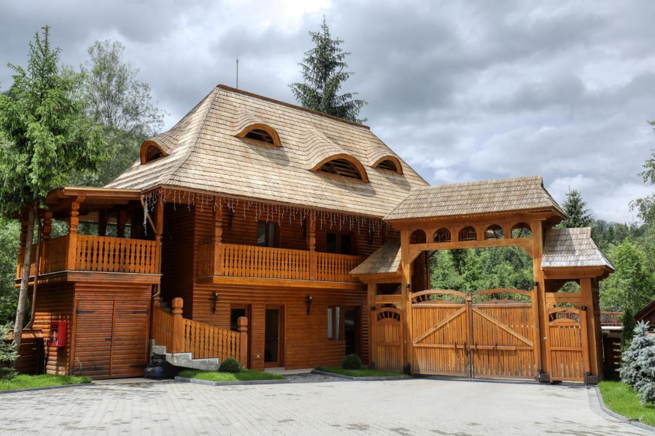 Hotel Ivascu Moisei Esterno foto