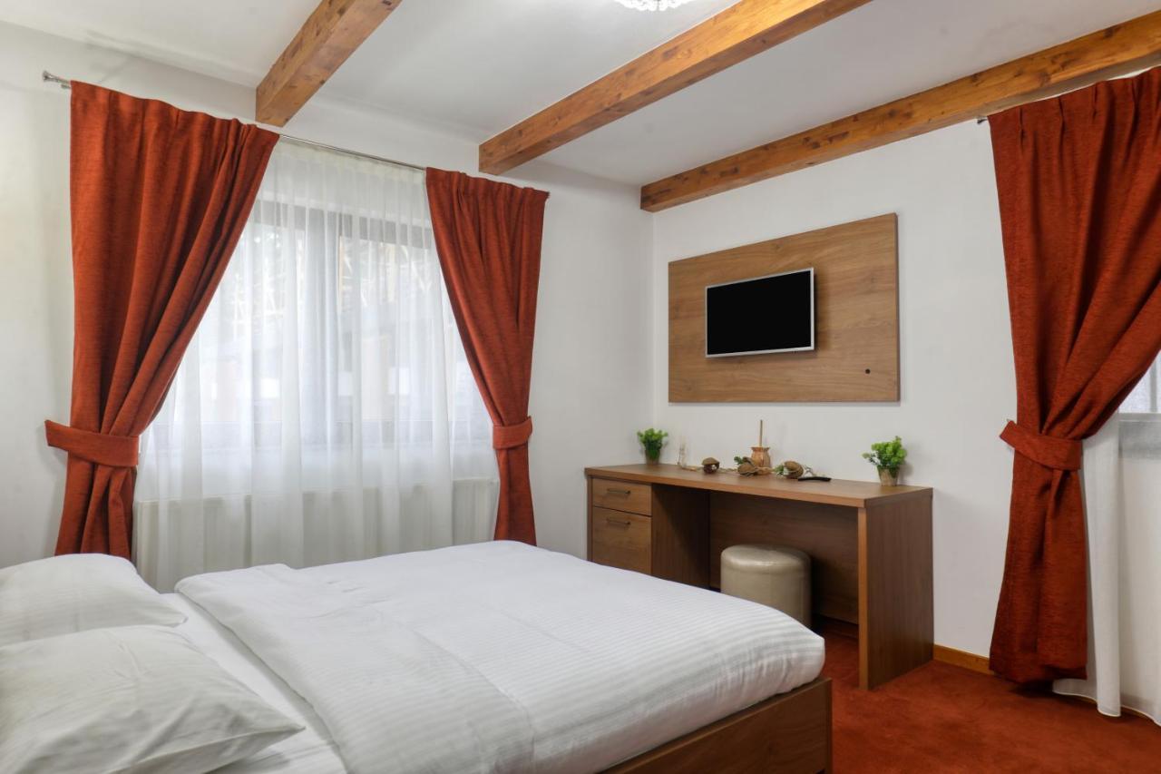 Hotel Ivascu Moisei Esterno foto